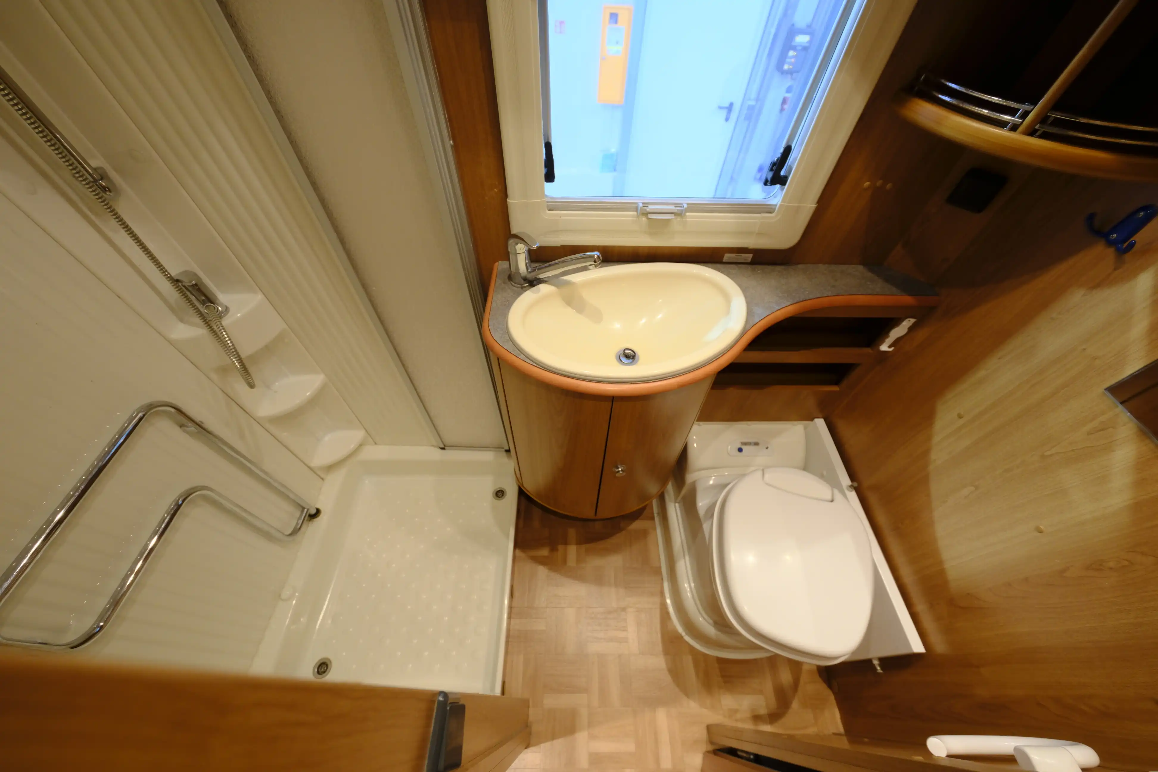 DETHLEFFS Globetrotter A 8000 XXL